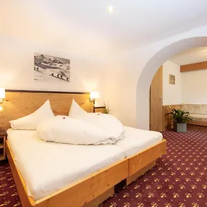 Bed & Breakfast Garni Tyola Ischgl