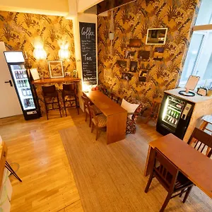 sishaus-hostel-feels-like-home.graz-austria-hotels.com/
