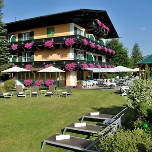 Otel Eva,garden Saalbach-Hinterglemm