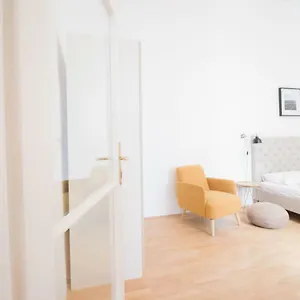 Heymi Hoher Markt Apartment